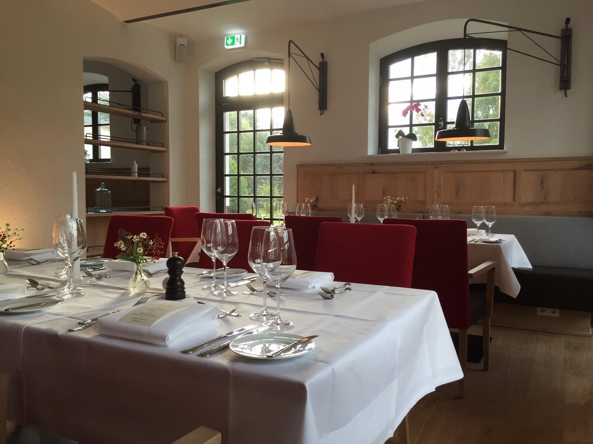 Hotel Paulinenhof Belzig Esterno foto