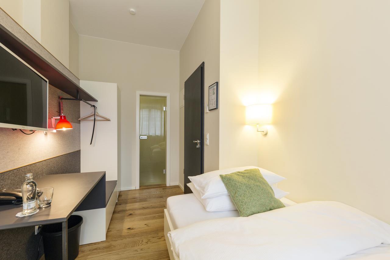 Hotel Paulinenhof Belzig Esterno foto